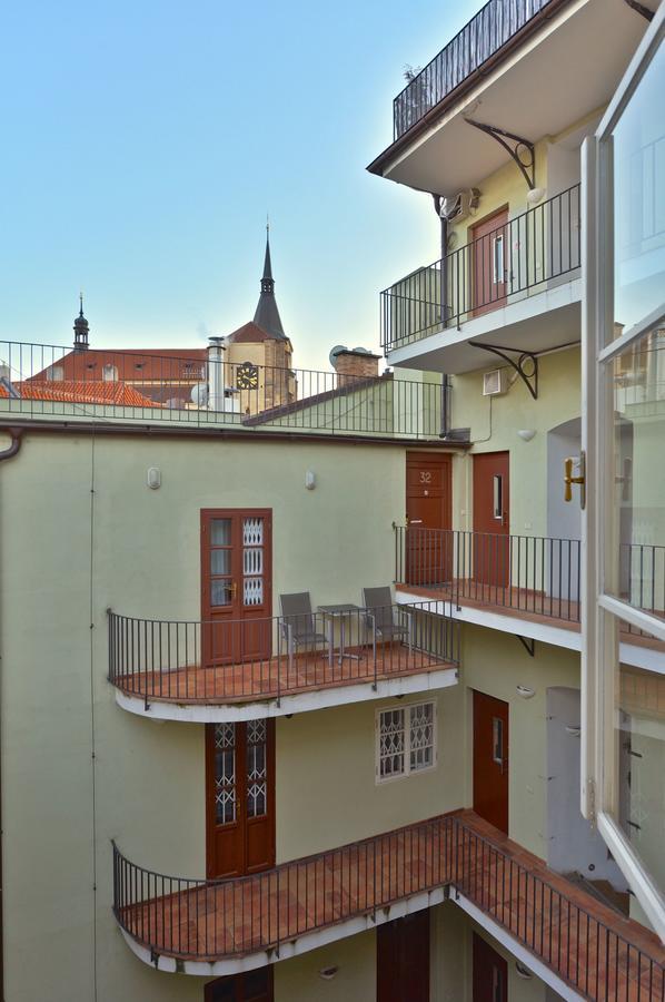 Apartment Eclectic Loft Royal Way Prague